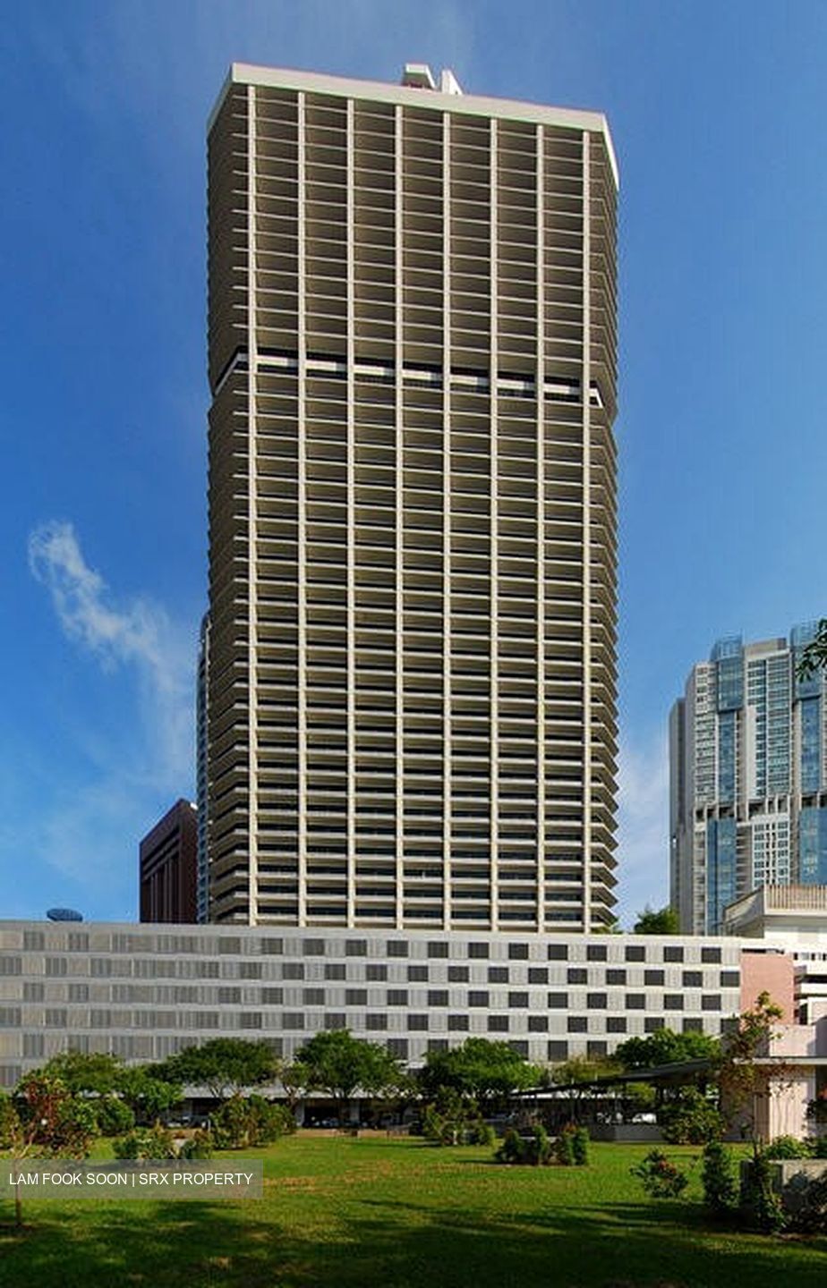 International Plaza (D2), Office #438909071